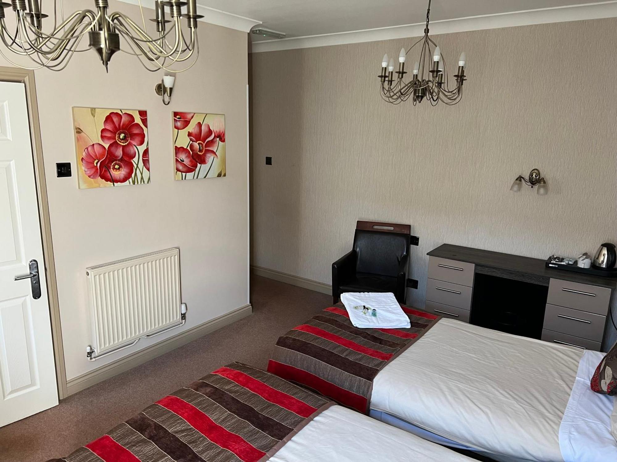 Southport Metro Hotel Bagian luar foto