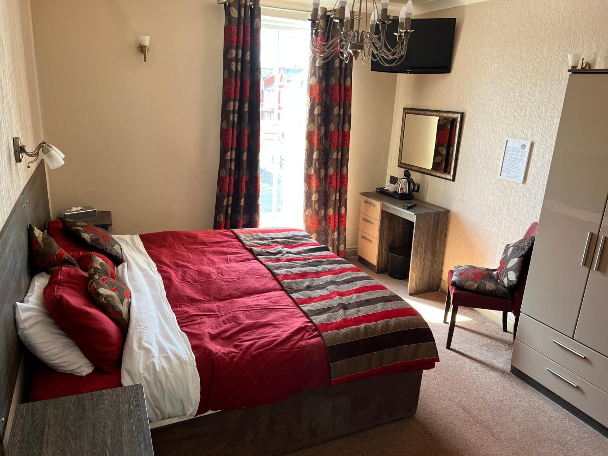 Southport Metro Hotel Bagian luar foto