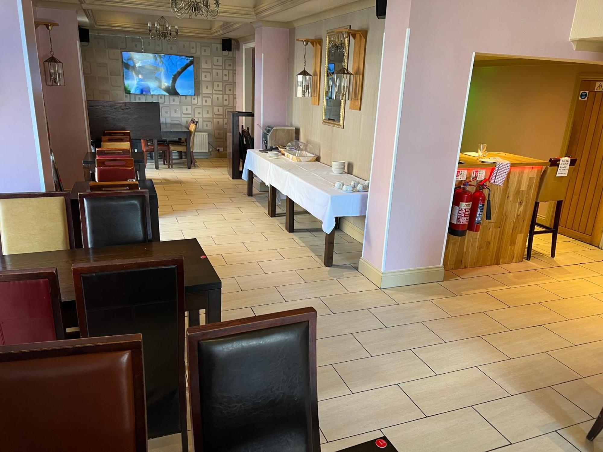 Southport Metro Hotel Bagian luar foto
