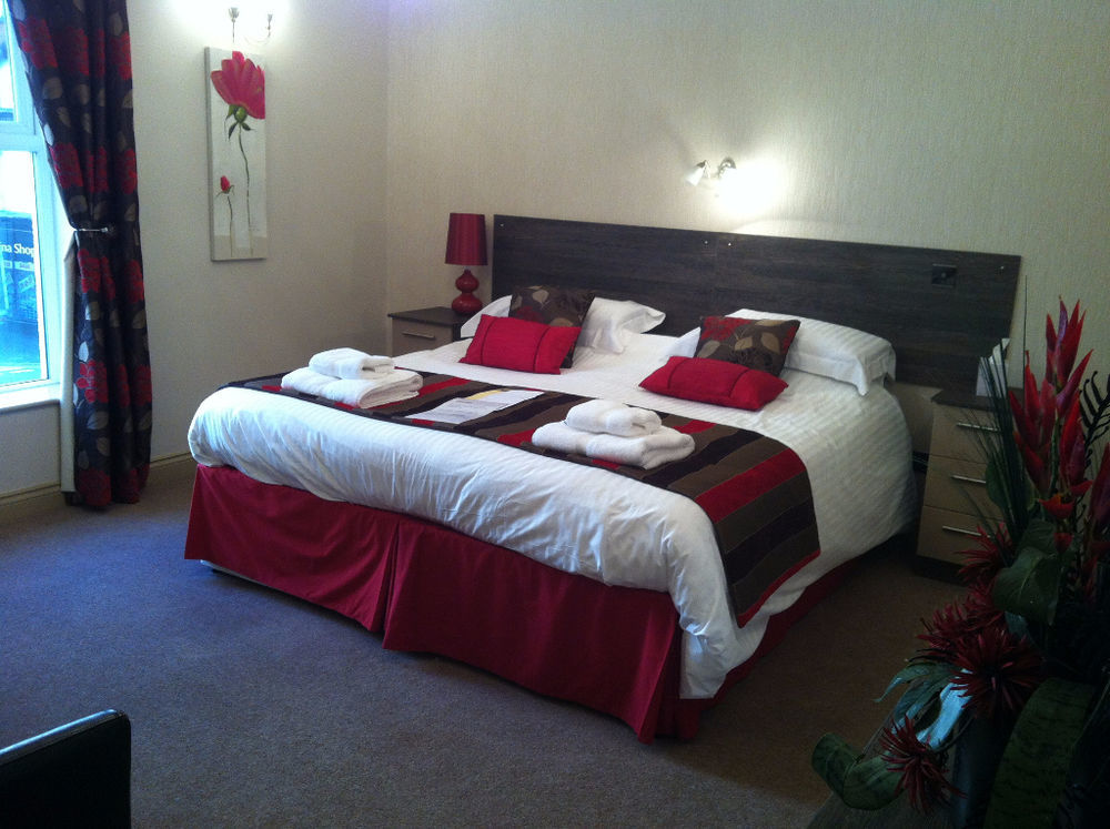 Southport Metro Hotel Bagian luar foto